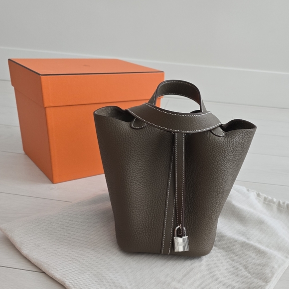 [SOLD] Picotin lock 18 etoupe palladium hardware - Picture 8 of 12